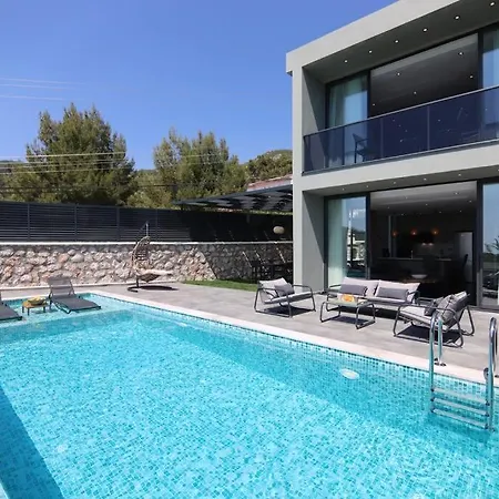 Villa Mermaid. Doganin Icinde Size Ait Huzur Dolu, Modern Bir Ev. Kas